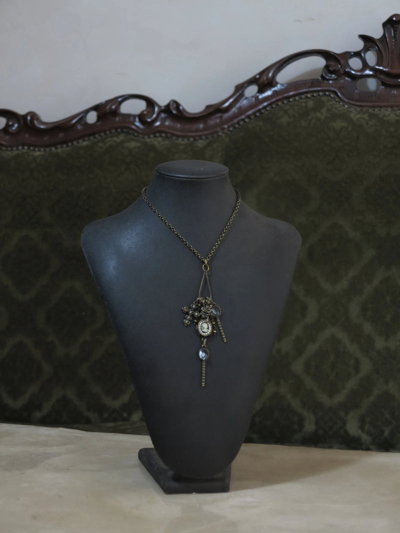 Sannia Chain Vintage Necklace