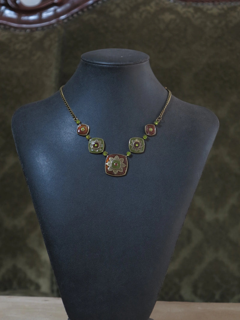 Akako Temple Necklace